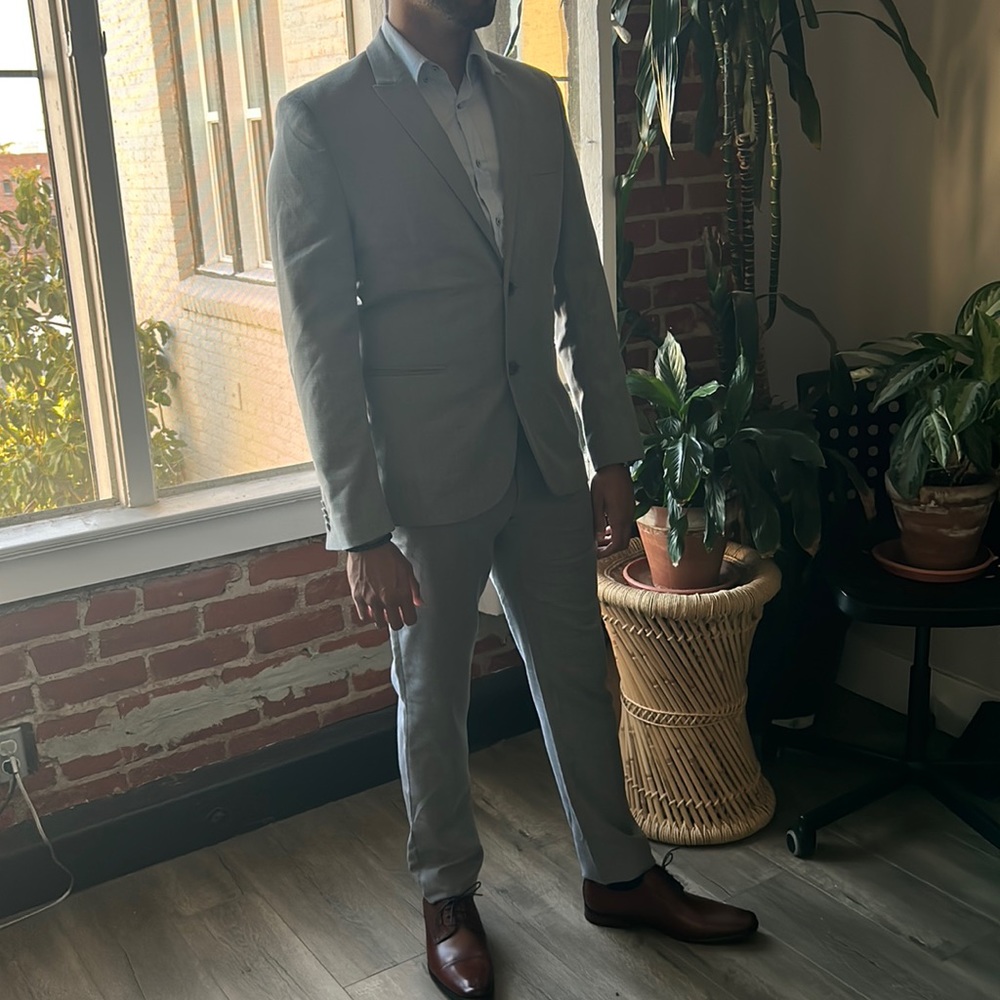Men’s H&M Suit